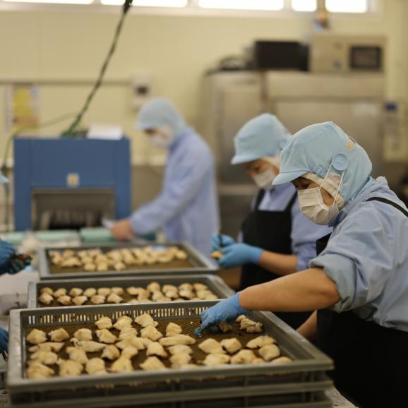 【全国送料無料】宮城県産 ヤマウチ謹製「海バター牡蠣pate」「海バタームール貝pate」食べくらべ2瓶（各 90g ）05