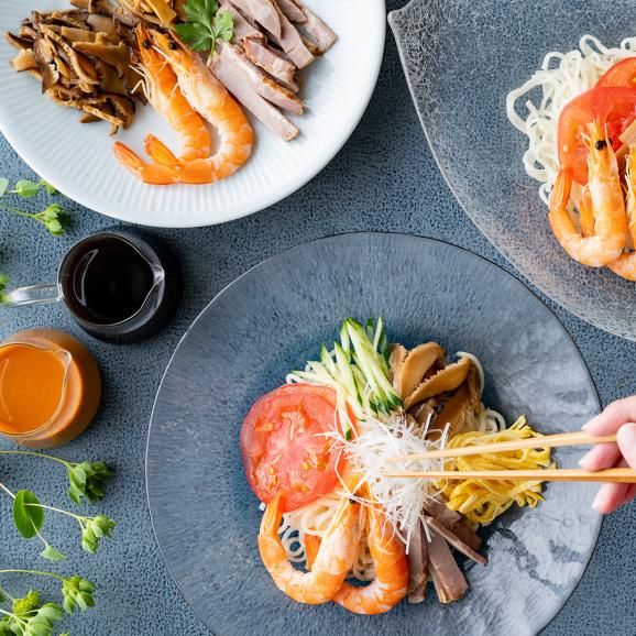 おもてなし冷やし中華「冷麺セット」父の日・お中元に日常品とは違う贅沢な冷やし中華を！細やかに手を加えた四種の具、 食感とのど越しを大切にした麺、中国三大黒酢や国産胡麻ペースト等素材にこだわったタレ03
