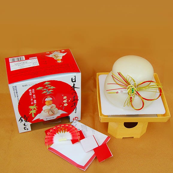 【2025年完売】2026年11月頃~予約開始予定|もちの城北/日本のお正月 鏡餅1kg三方付(上下一体型) 04