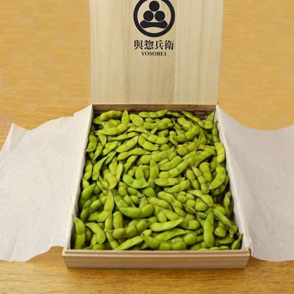 2025年6月頃～予約開始予定|與惣兵衛の白山だだちゃ豆1.2kg[桐箱入り]03
