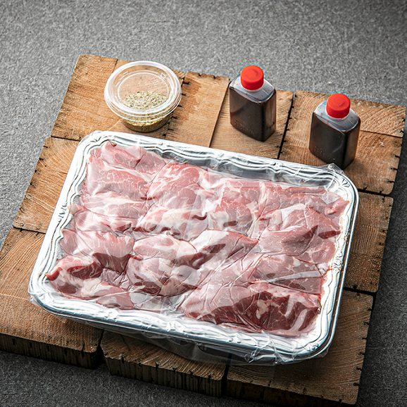 プレミアムジンギスカン　 ラム肉と自家製ハーブ塩と 特製ジンギスカンのタレのセット04