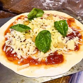 本場イタリア産食材使用　風味そのまま窯焼き！パイナップルのピザ5枚セット（直径約23cm）（MR.MAGIC）