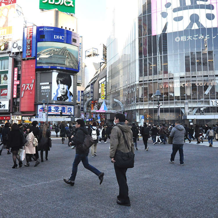 You can see the Biggest Crowds on the Street in Japan!