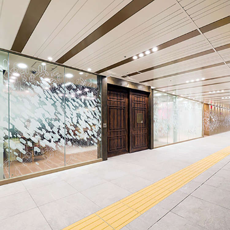 Shibuya: A Colorful Space with a Flowery Atmosphere is Waiting for You