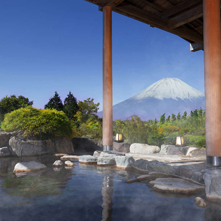 Viewing Mt. Fuji While Enjoying an Open-Air Bath!