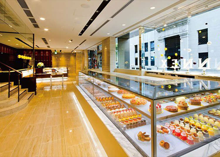 High-class Cake & Chocolate Shop