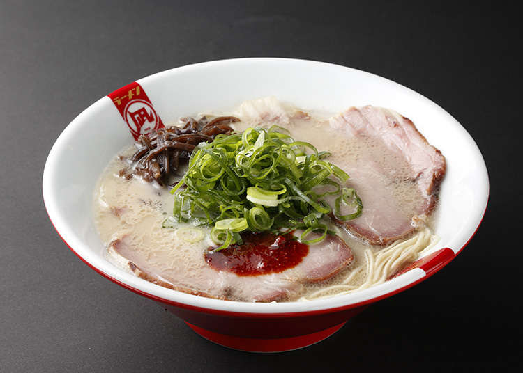 Butao, a tonkotsu ramen shop and a long queue