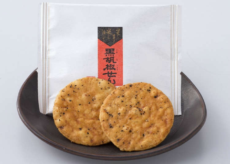 Osenbei (rice cracker) shop with special recipes