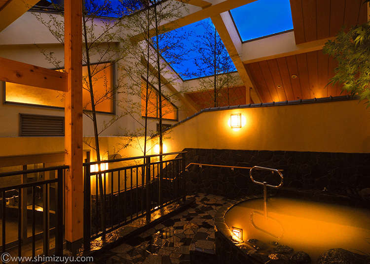 5. Shimizu-yu: Indulge in Two Kinds of Natural Hot Springs