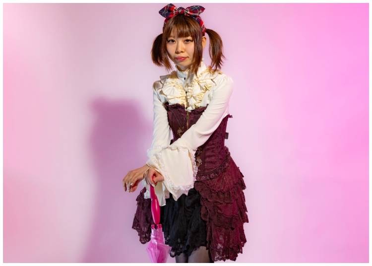 Whether you want to shop or enjoy a studio shoot, Akihabara has something for you (Image photo; credit: PIXTA)