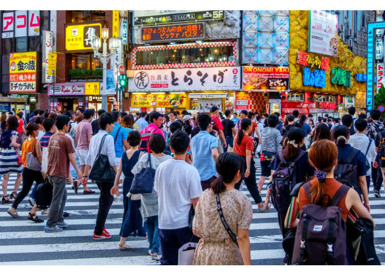 Tokyo Tourist Attractions: 6 Popular Places to Visit Around Shinjuku!