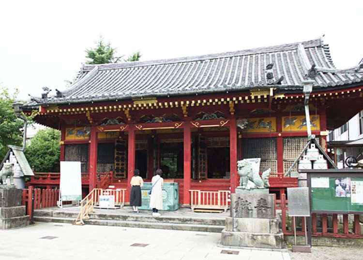 浅草神社的庙会是江户本地文化的精髓