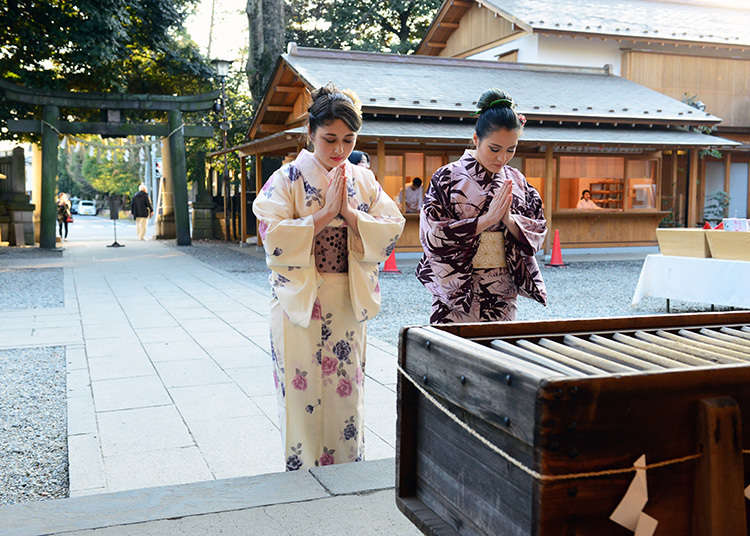 Mengunjungi kuil dan merasakan budaya tradisional Jepang