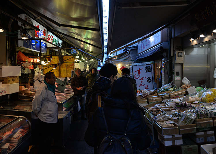 1. Explore the Tsukiji Outer Market with more than 400 stores