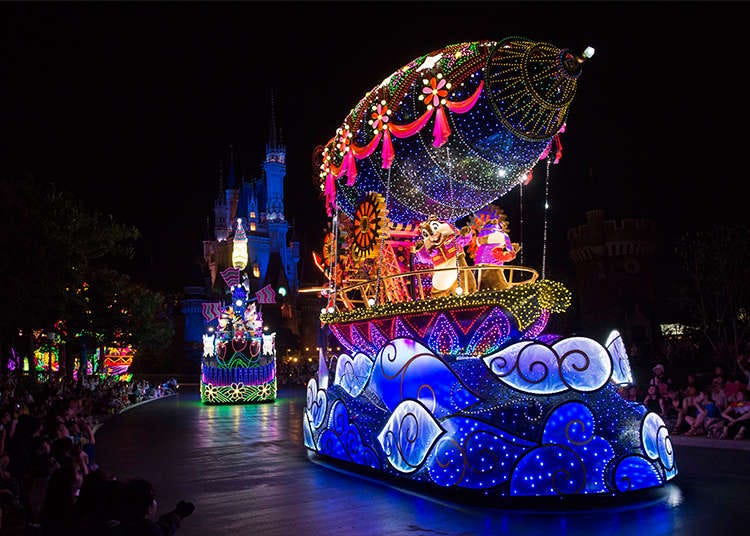 "Electrical Parade (อิเล็กทริเคิลพาเหรด)" กับแสงไฟที่ส่องประกายจนนับไม่ถ้วน