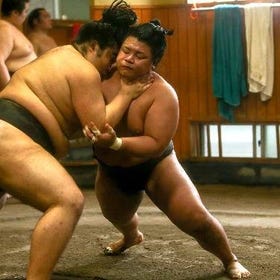 Sumo Practice Watch with a Specialist
Details & Bookings ▶
(Photo: Klook)