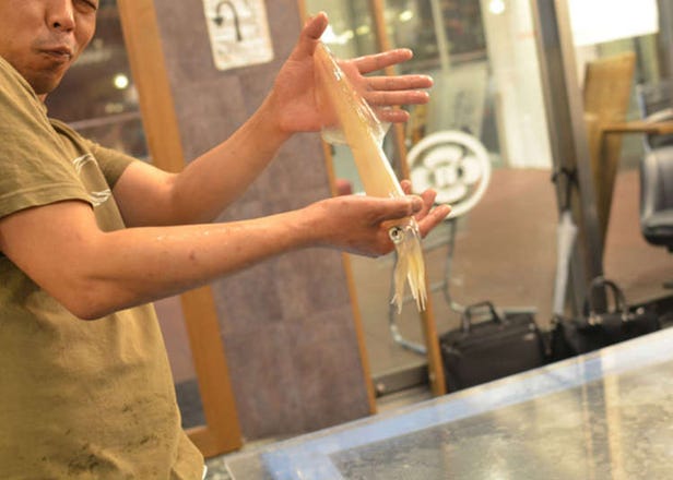 Apakah itu Tokyo Ika Center yang menawarkan sotong segar yang terbaik