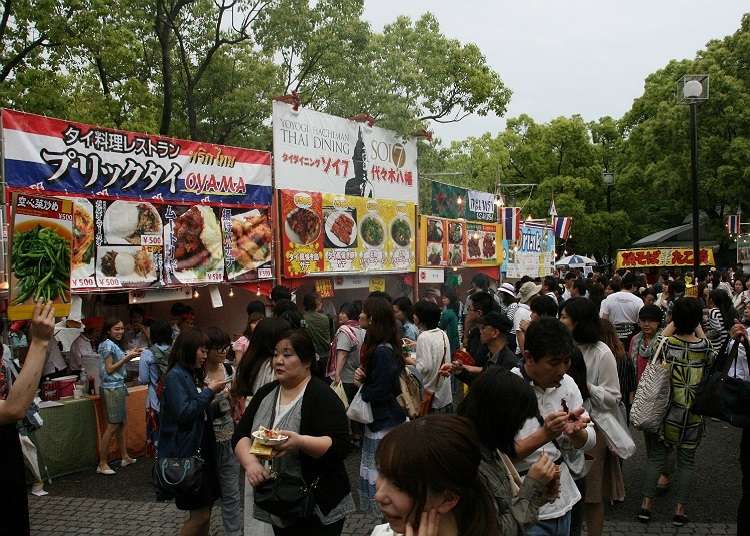 Menikmati makanan Thailand di "Thai Festival"