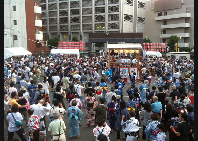 The 24th Gujō Odori in Aoyama