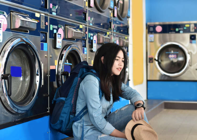 How to do Laundry while Traveling - 3 Options!