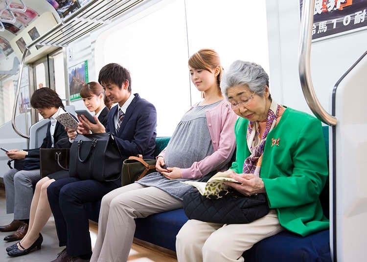 電車など公共交通機関で気をつけるべきマナー