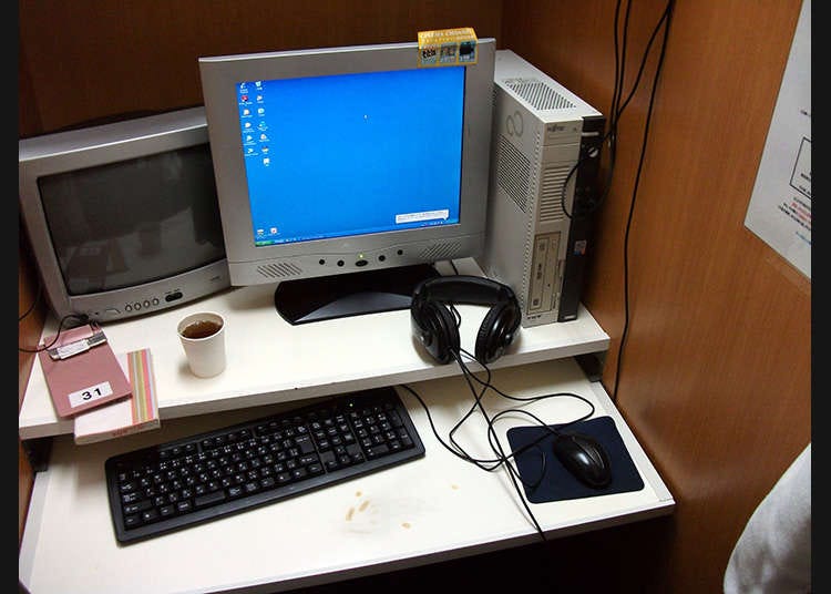 Net Cafes (Internet Cafes) in Japan
