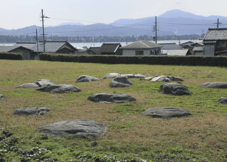 消失的理由形形色色；感受到昔日隆盛景况的史迹