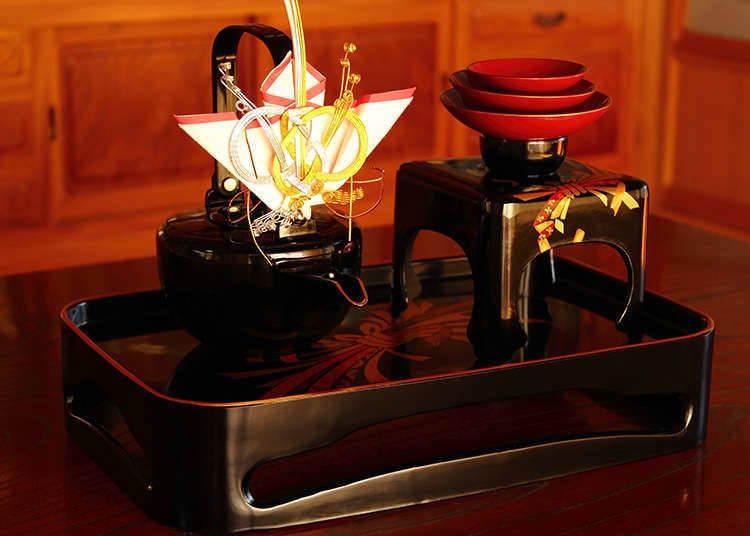 Lacquerware