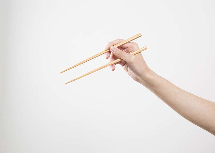 How to Use Chopsticks in Japan!
