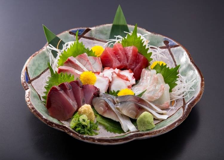 An assortment of sashimi (Photo: PIXTA)