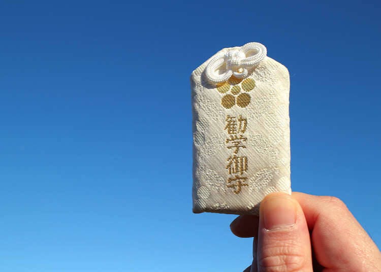 Souvenirs from cultural heritages