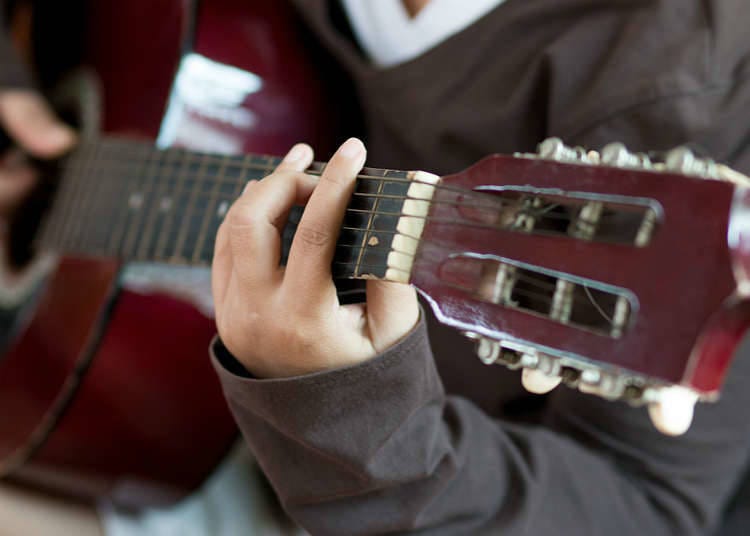 Bar or Cafe Concert