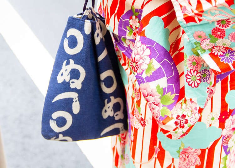 Choosing Accessories in the Spirit of "Kamawanu"