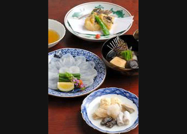 Direct Delivery from Shimonoseki: Fresh Fugu