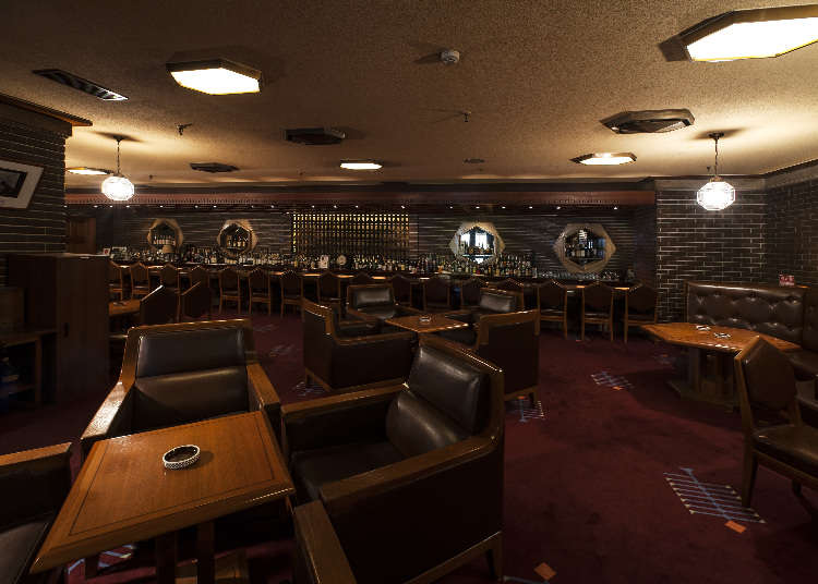 日比谷的古典风格酒吧“老式帝国酒吧”