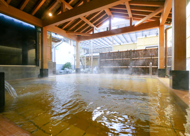 Detoxing your Body in a Natural Hot Spring