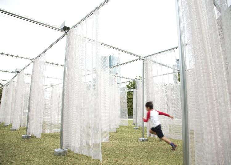 脳波でカーテンが動く？！CURTAIN WALL THEATRE（カーテンウォールシアター）