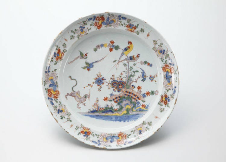 Large colored plate with bird motif encircled by flowers Holland, 18th century Suntory Museum of Art (gift of Mr. Noyori Toshiyuki)