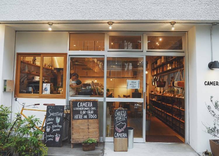 CAMERA – Shopping in a Calm Environment