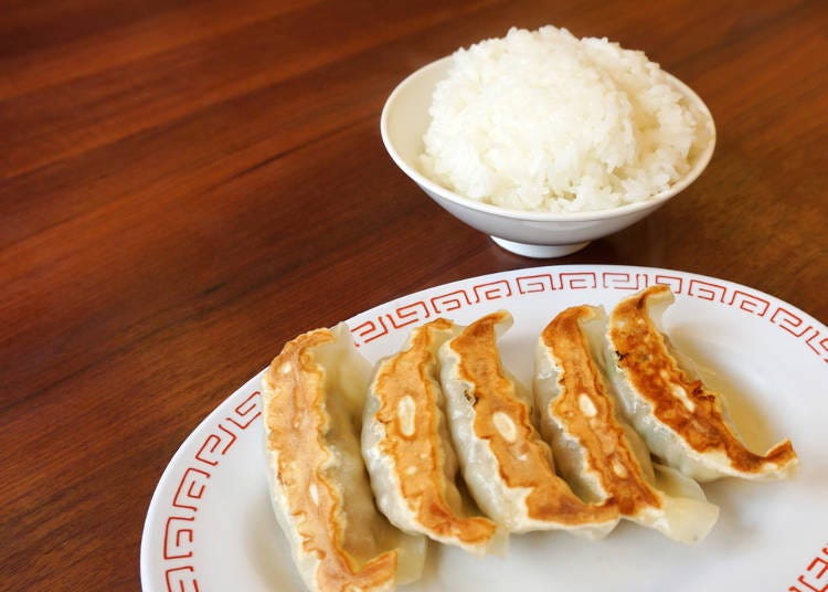 Fried Rice and Dumplings as Sides – That’s a Japanese Thing!