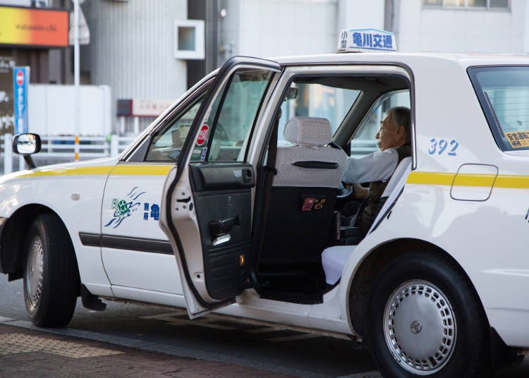 Taxi Doors Open by Themselves – No Magic Involved!