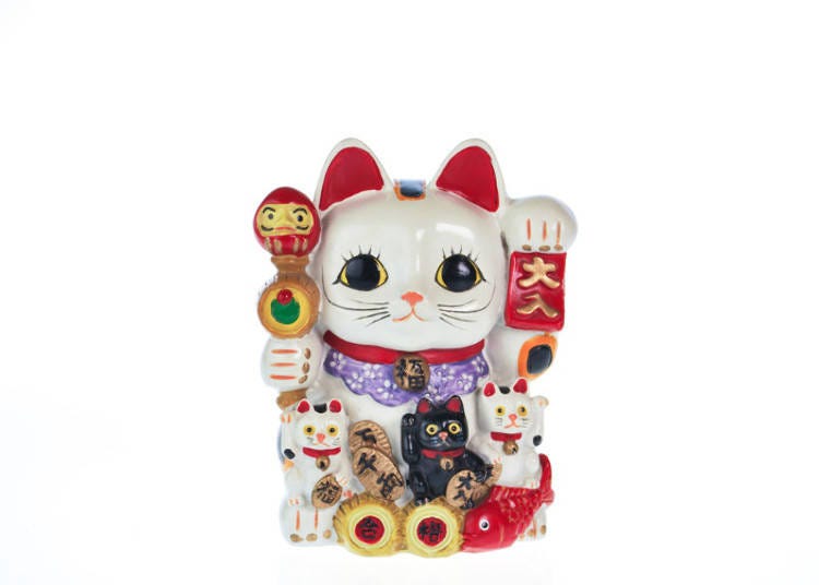 The Accessories Make the Lucky Cat
