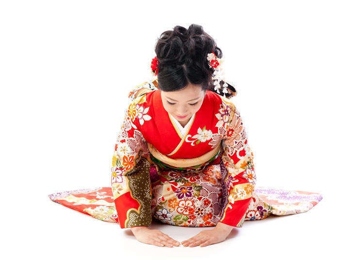 ทำไมคนญี่ปุ่นชอบโค้ง? ไปเรียนรู้วิธีการโค้งของชาวญี่ปุ่นกัน!