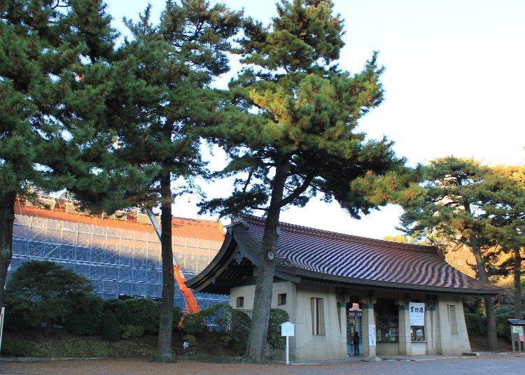寶物殿的參觀至2017年1月9日為止，必須付500 JPY的維持協力金。
