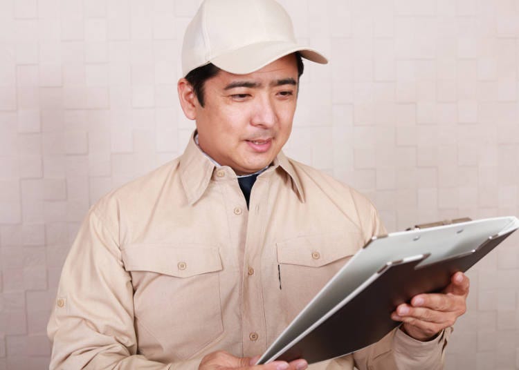 Delivery service: Sightseeing without luggage