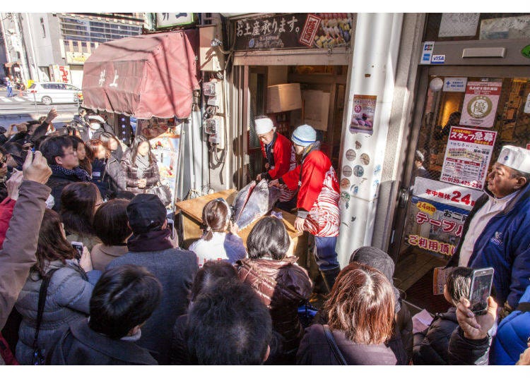 1. Tsukiji Sushi Ichiban: The Tuna Cutting Show, held in one of Tsukiji’s Atmospheric Alleys