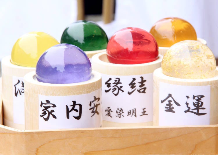 6种「洁净珍珠」洗颜果冻皂，「金莲华」为2160日元，其他则是1728日元。