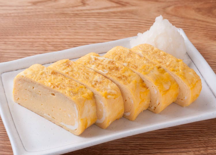 Sweet and fluffy tamagoyaki is the most popular!