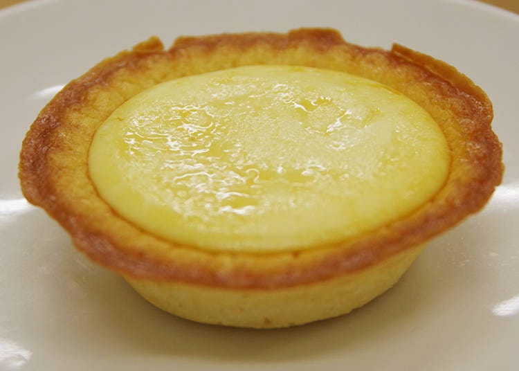 Thick baked cheese tart (158 yen, including tax)
