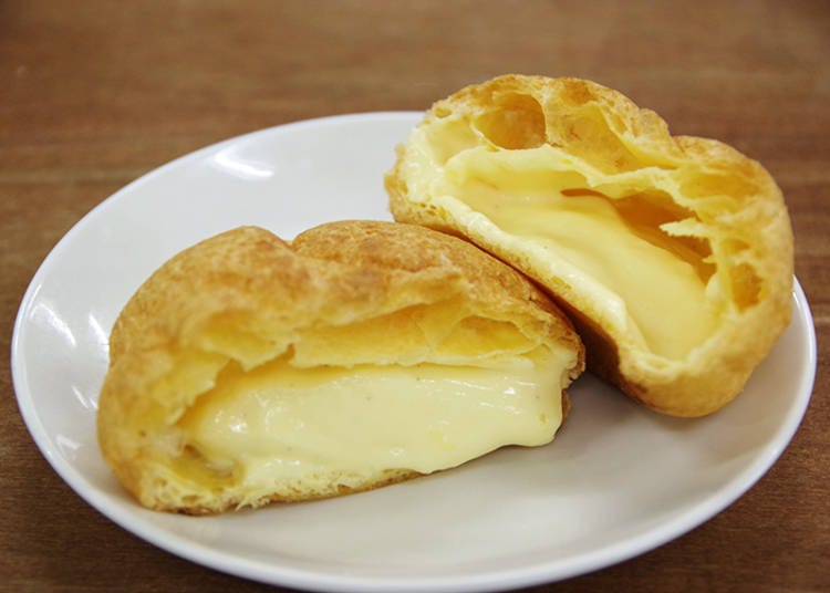Choux cream puff (110 yen, tax included)